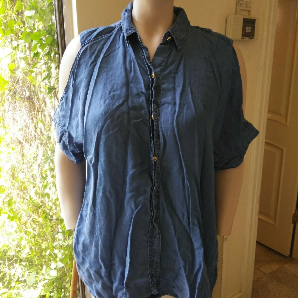 Michael kors button up top